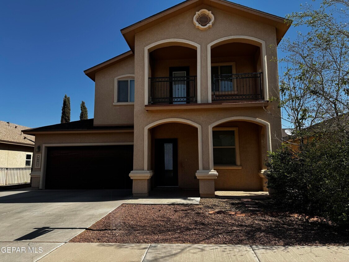 Foto principal - 12641 Paseo Rae Ave
