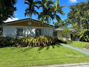 Building Photo - 3755 Oak Ave