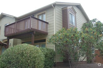 Building Photo - 1517 E Helen Way