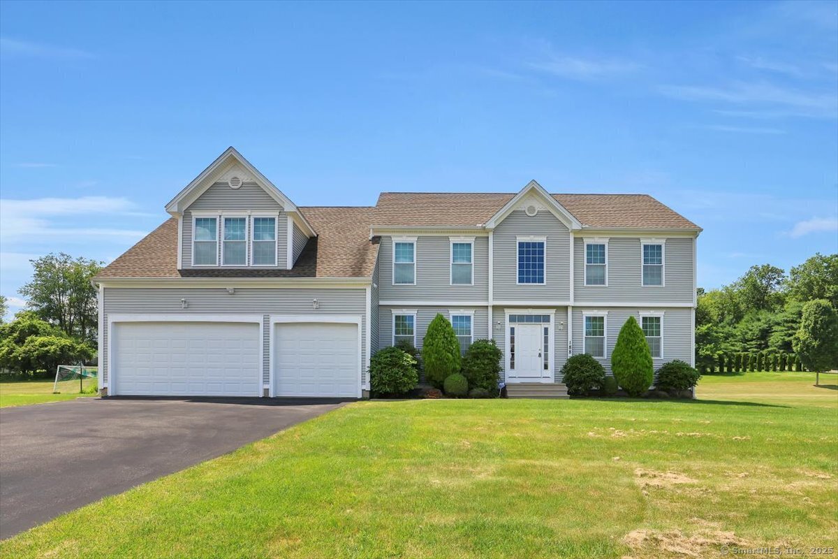 Primary Photo - 188 Saddle Hill Dr