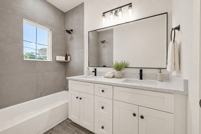 Foto del edificio - 7957 Booker St