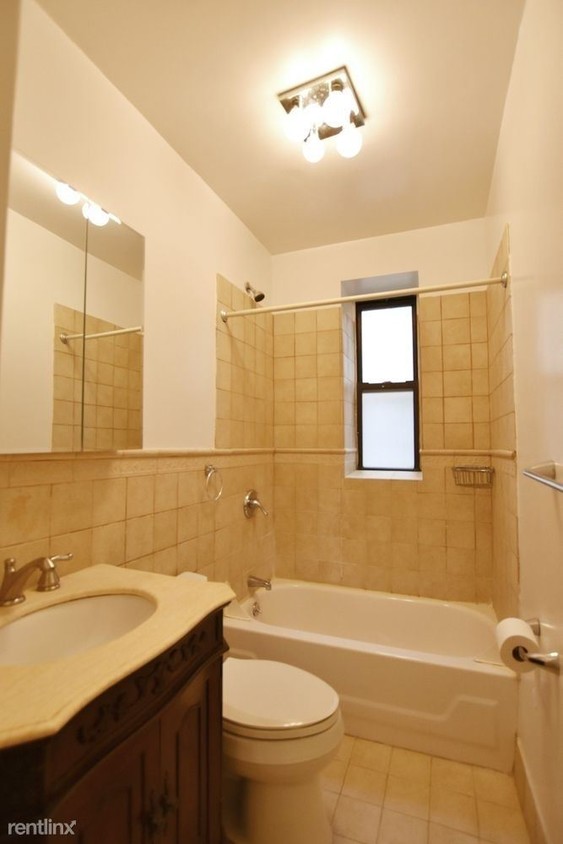 Building Photo - 3151 Broadway
