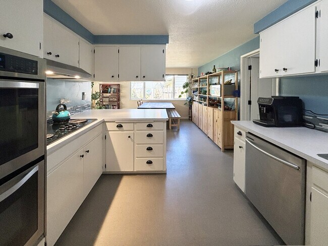 Foto del edificio - 3014 Dalewood St