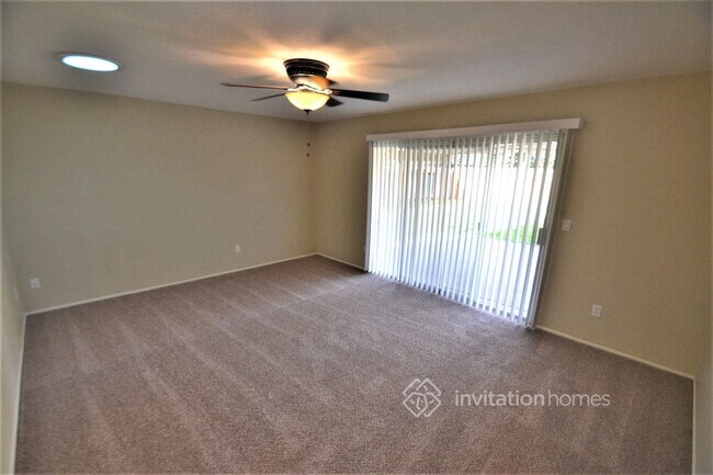 Building Photo - 2166 Pantages Cir