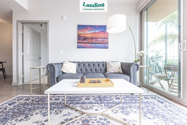 Foto del edificio - 1110 E 8th St