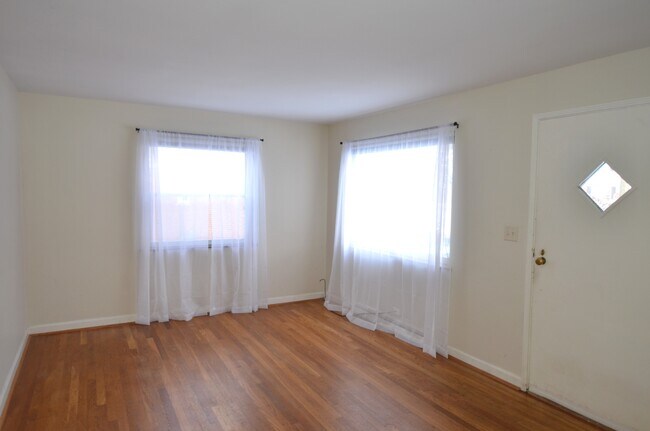 Foto del edificio - 7297 Chetbert Dr