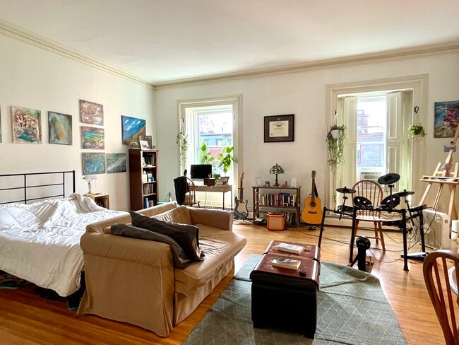 Building Photo - 149 Beacon St