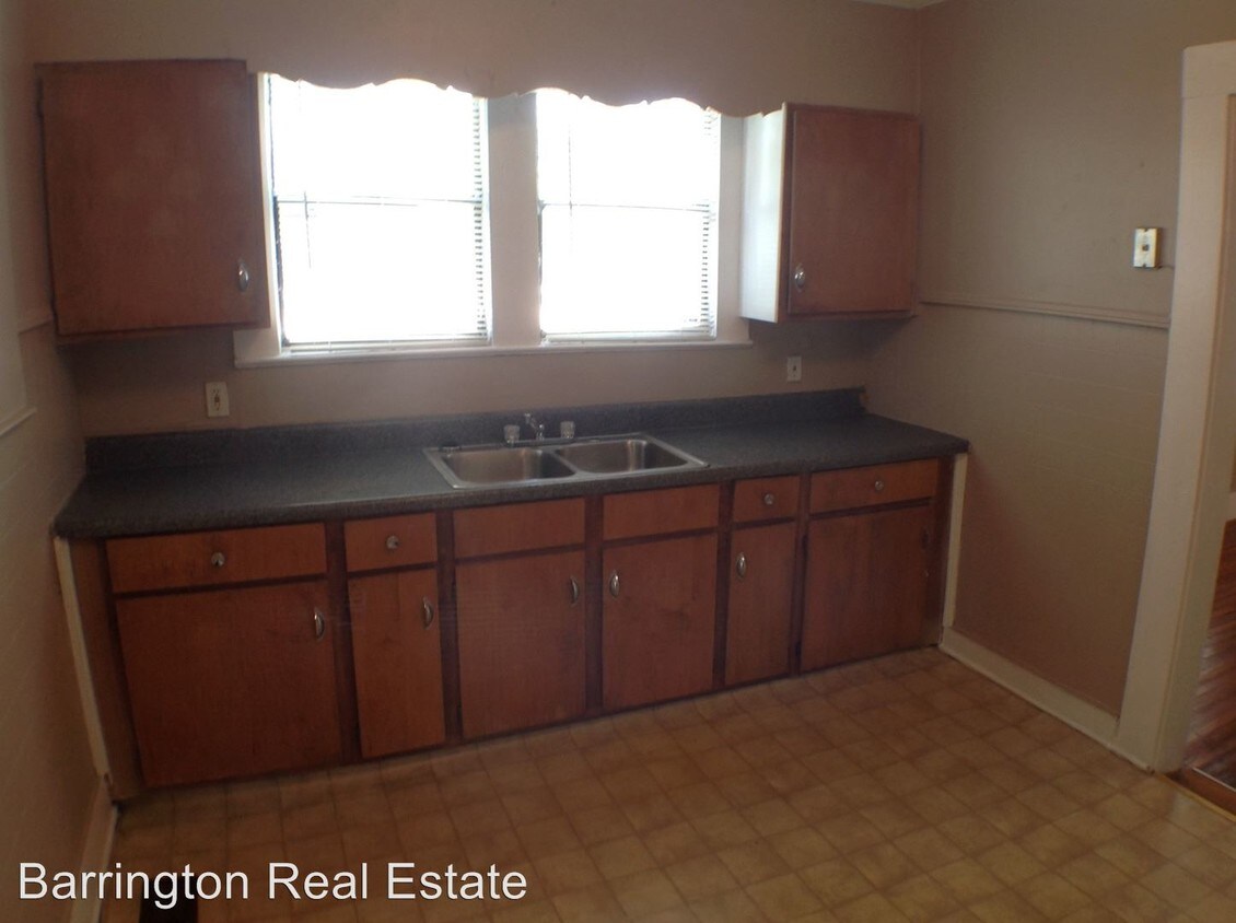 Foto del edificio - 3 br, 1 bath House - 9 16th Avenue South