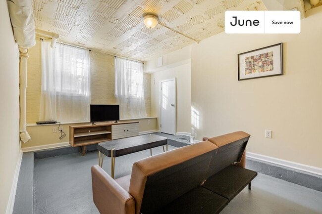 1811 S Street NorthWest - 1811 S Street NorthWest Apartment