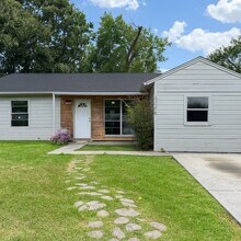 Building Photo - 5254 Perry St