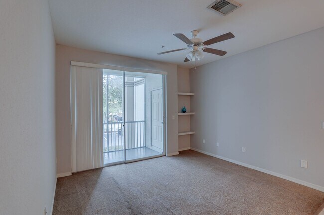 Foto del edificio - 2717 Maitland Crossing Way