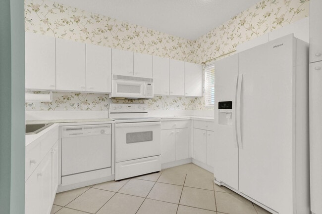 Foto del edificio - 10120 Boca Palm Dr