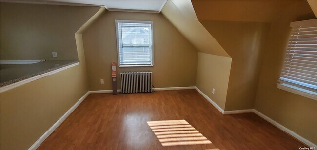 Building Photo - 80 Molyneaux Rd