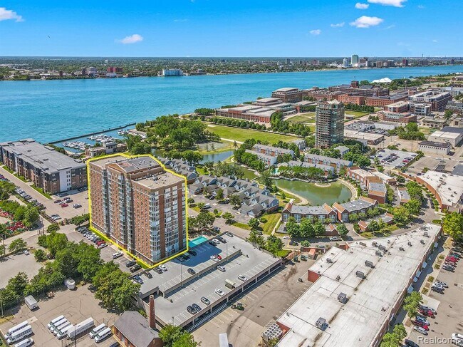 Foto del edificio - 250 E Harbortown Dr