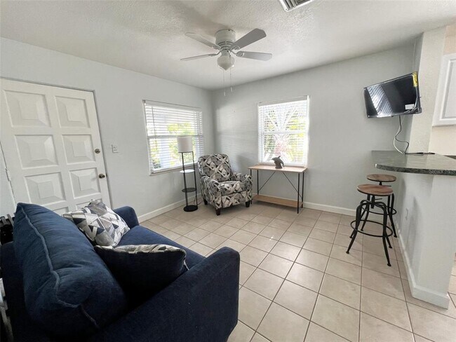 Foto del edificio - 14402 N Bayshore Dr