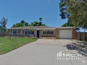 Building Photo - 2258 Lake Dr
