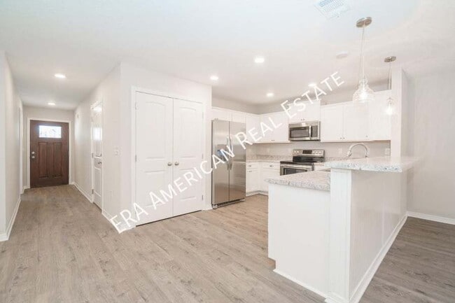 Building Photo - 317 Dahlquist-