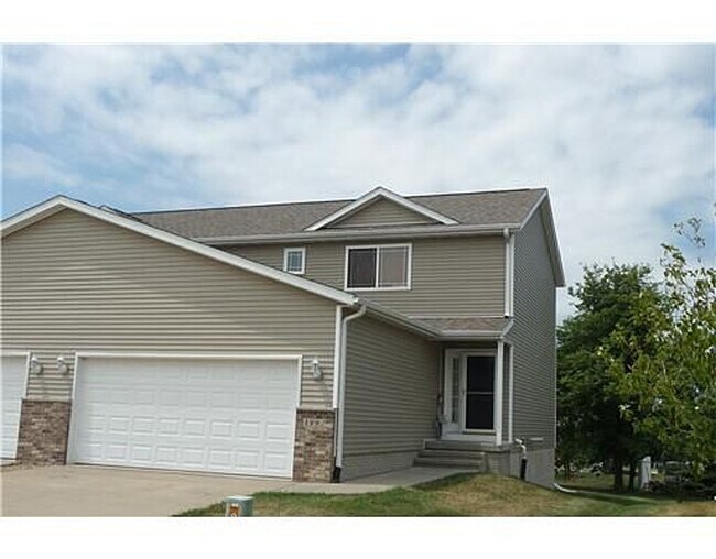End Unit Condo - 1992 50th Street