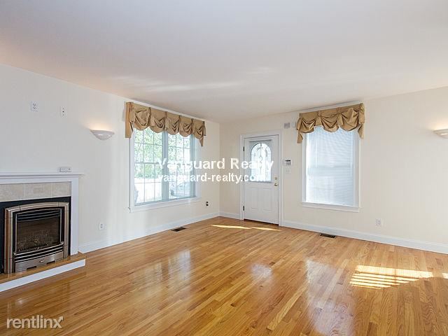 Building Photo - 17 Vineland St