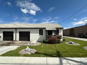 Building Photo - 17 Central Ave