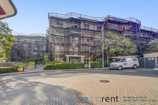 Foto del edificio - 1 br, 1 bath Condo - 301 Crescent Court, S...