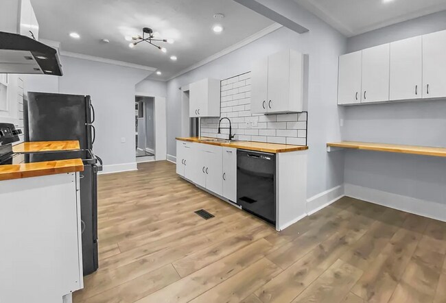 Foto del edificio - 2292 Bellfield Ave