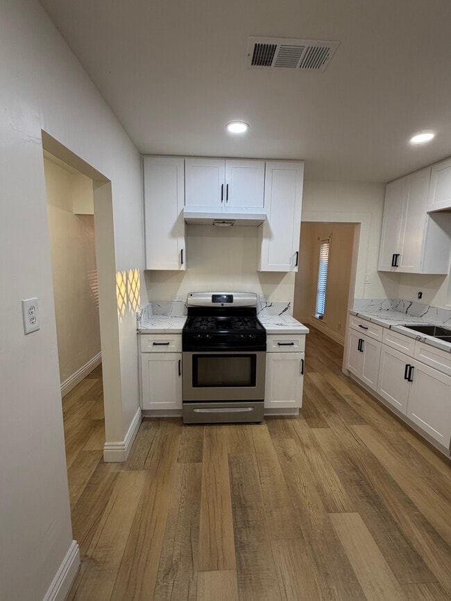 Building Photo - 1103 E Princeton St