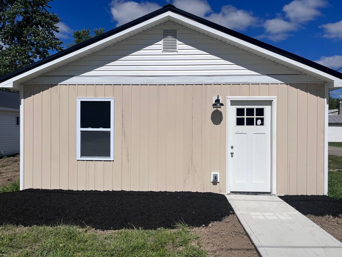 Foto principal - 14098 1st St