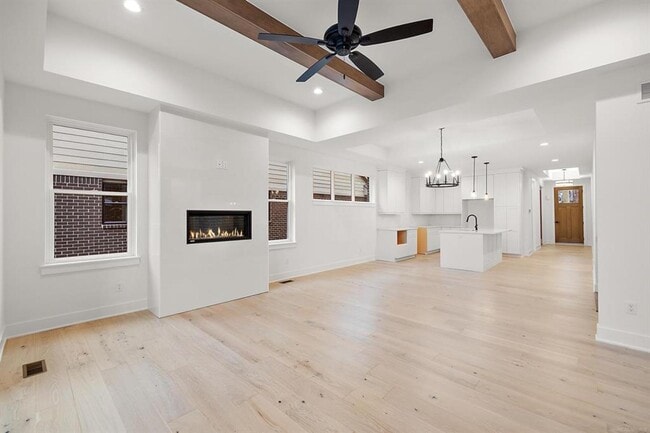 Foto del edificio - 5968 Willow Grove