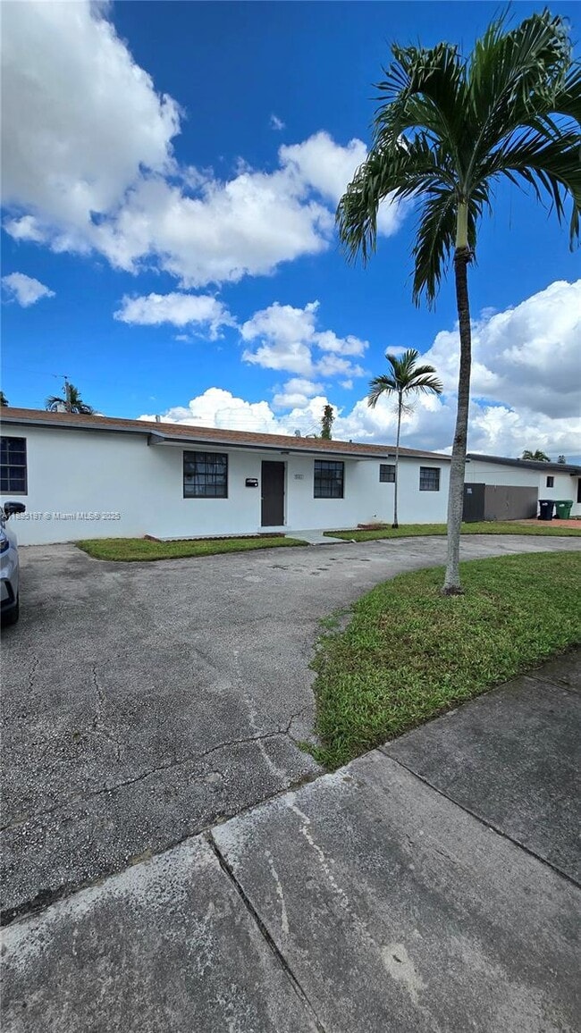 Foto del edificio - 9331 SW 27th St