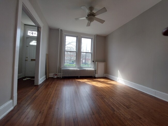 Foto del edificio - 1330 G St SE