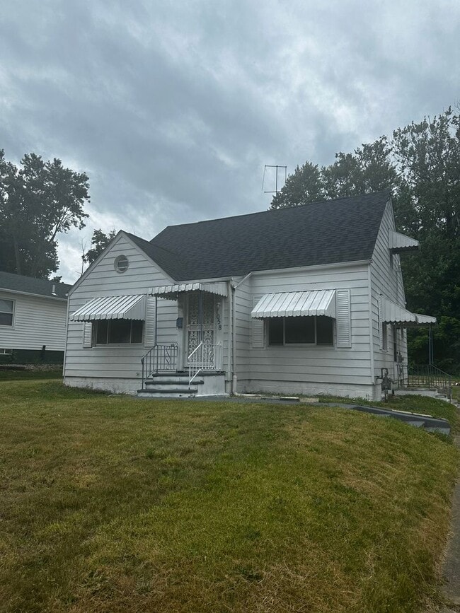 1058 Mercer Ave, Akron, OH 44320 House Rental in Akron, OH