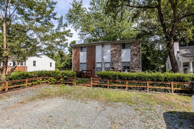 Building Photo - 223 Stribling Ave