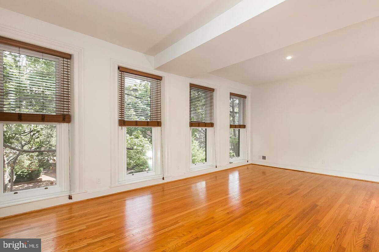 Foto principal - 618 S Hanover St