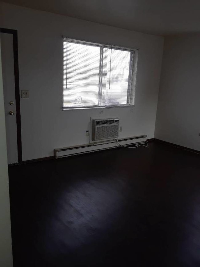 Foto del edificio - 4665 Wayne Meadows Cir