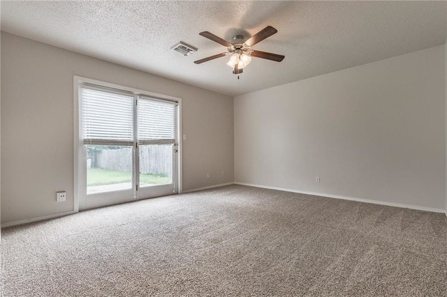 Photo - 9 Shirley Ln House