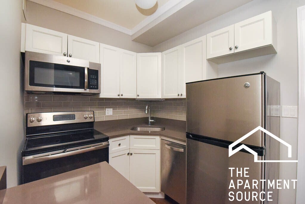 Foto principal - 817 W Lakeside Pl