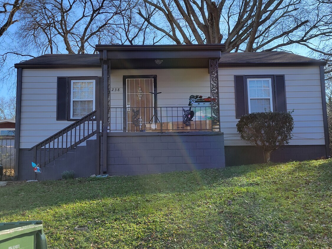 238 Upshaw St. SW - 238 Upshaw St SW