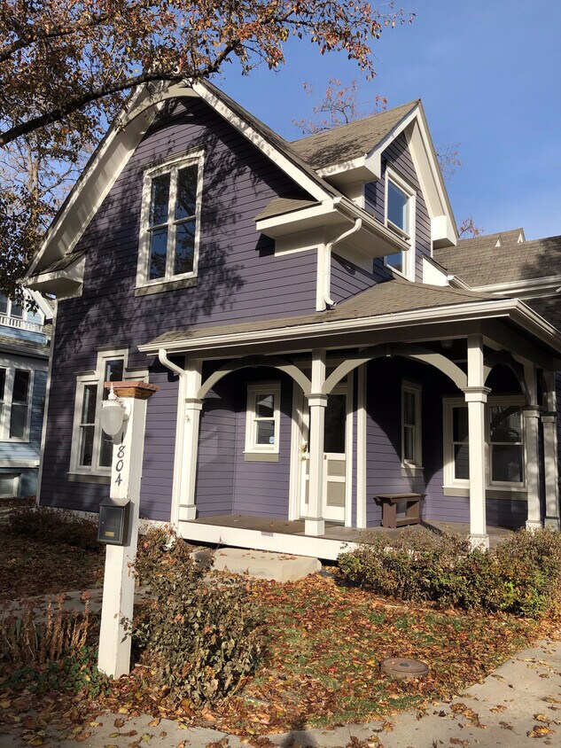 Primary Photo - 1804 Walnut Hollow Ln