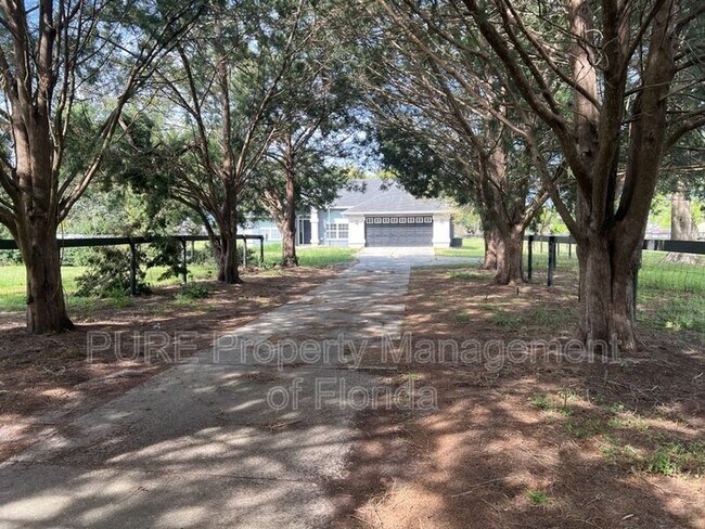 Building Photo - 14232 SW 8th Ave