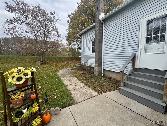 Building Photo - 63 St John St