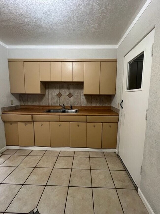 Foto del edificio - 15 NW 25th St