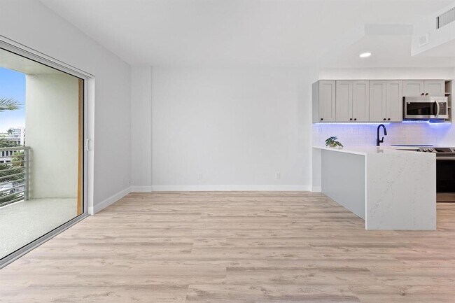 Foto del edificio - 2900 NE 30th St