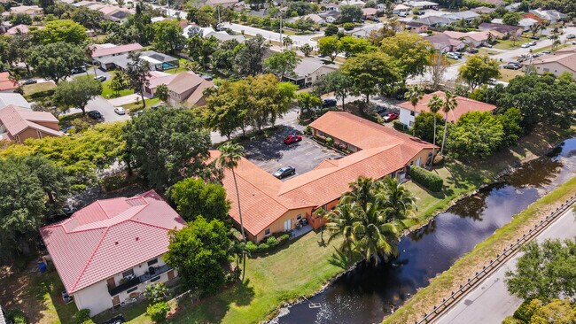 Foto del edificio - 10911 NW 45th St