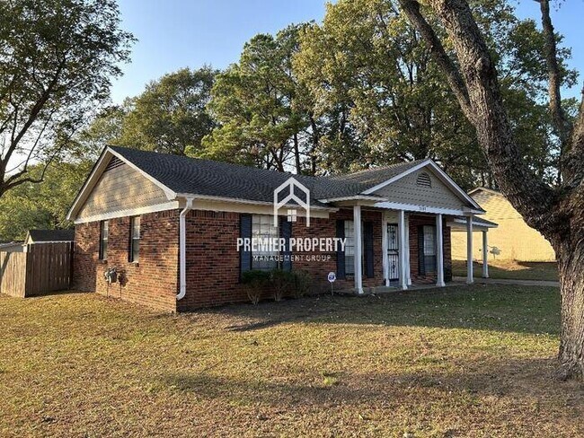 Building Photo - 7581 Rockingham Dr