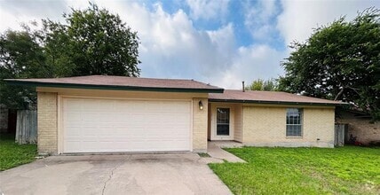 Building Photo - 12913 Lamplight Village Ave