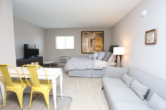 Interior Photo - The Studios at Patchen - FREE Utilities