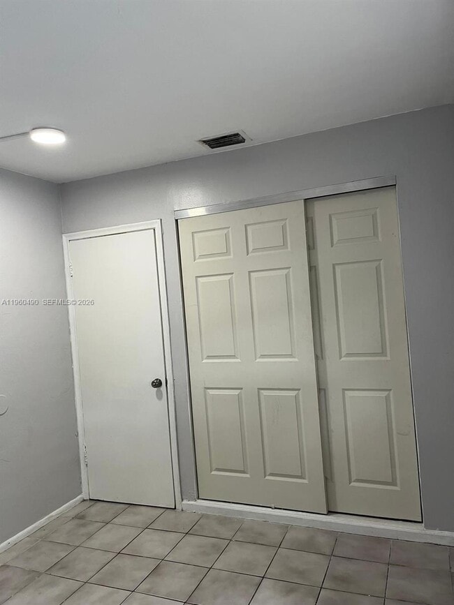 Building Photo - 1439 NW 8th Ave