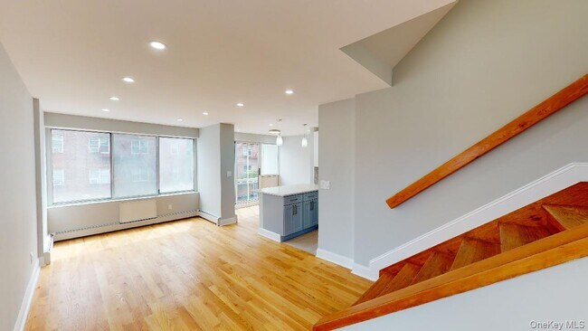 Foto del edificio - 67-39 Clyde St