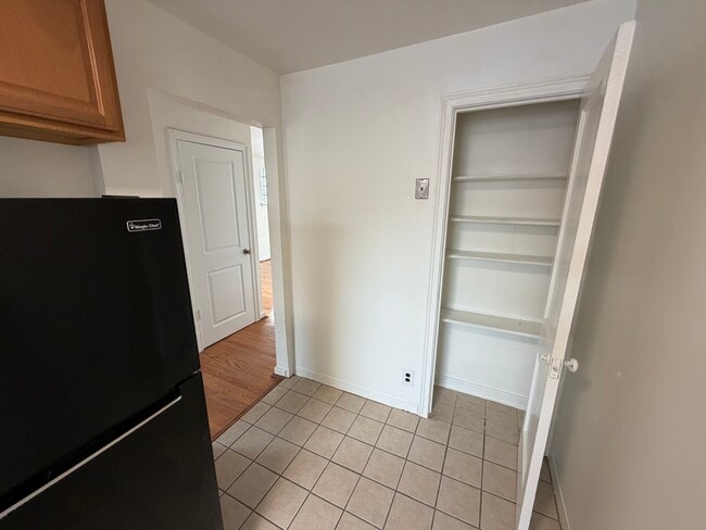 kitchen and pantry - 1355 Weaver St